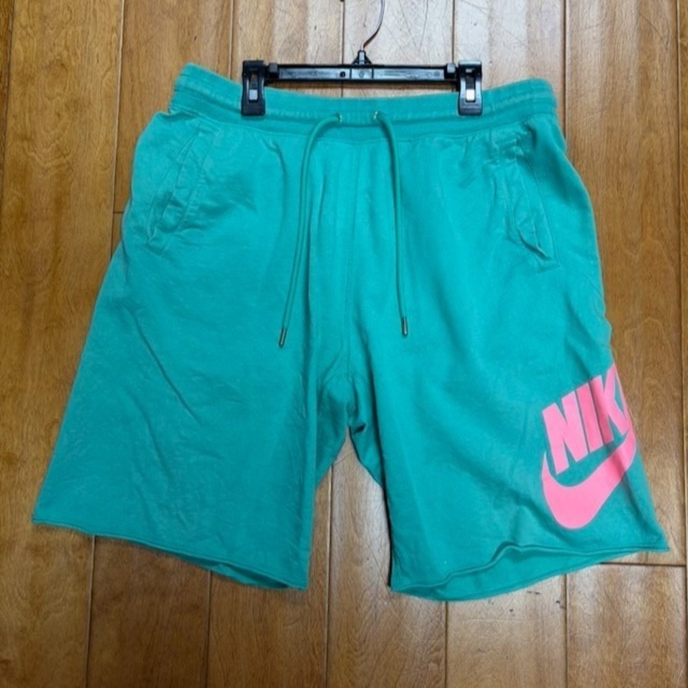 Nike Mens Shorts Size L  Green Pink Logo Spellout Cotton Blend Active Gym